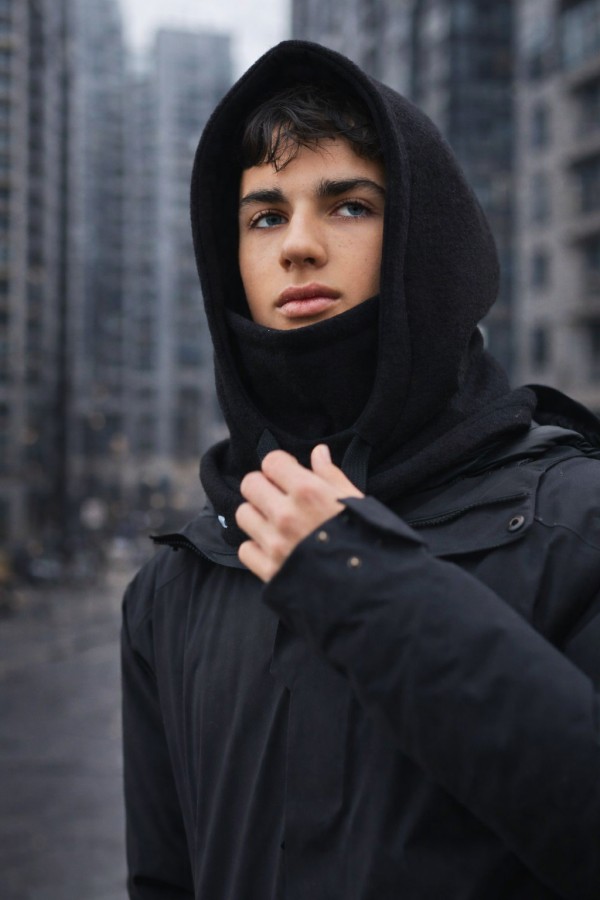 Vilnonė balaclava JUODA