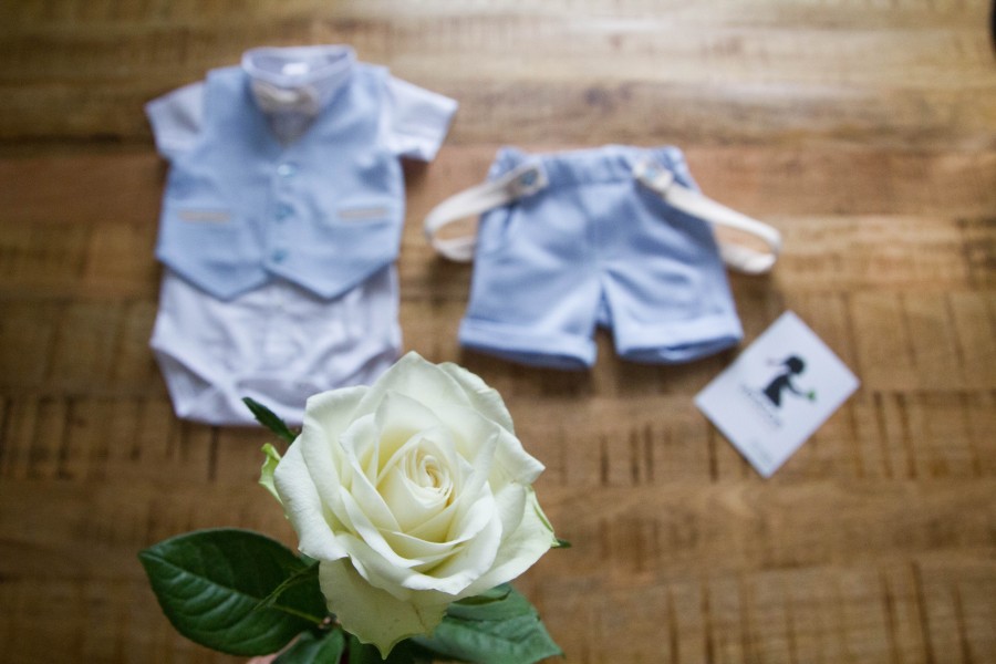 Žydras krikštynų kostiumėlis