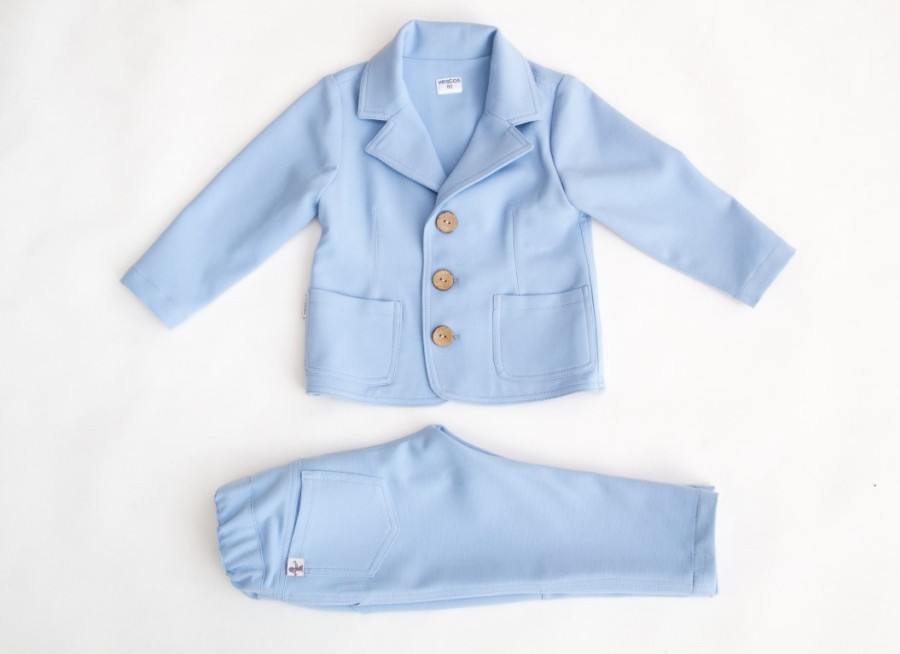 Žydras dangaus kostiumėlis su švarku