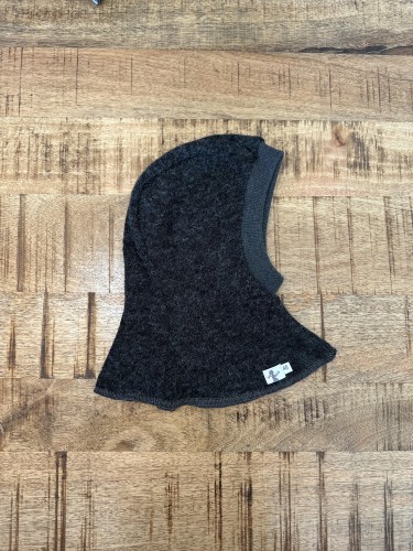 VILNONIS šalmukas be ausyčių tik 46-48-50 dydžiai