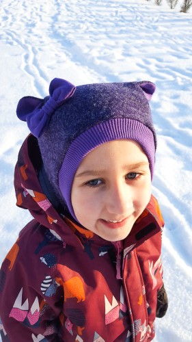 VILNONIS šalmukas  tik 48 dydis